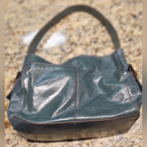 HOBO Render Shoulder Bag Deep MOSS LEATHER - Picture 11 of 11